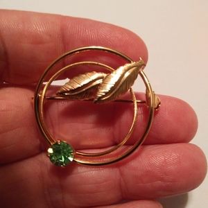 Vintage Jewelry - Vintage rhinestone brooch Vintage Jewelry - Vintage rhinestone brooch
